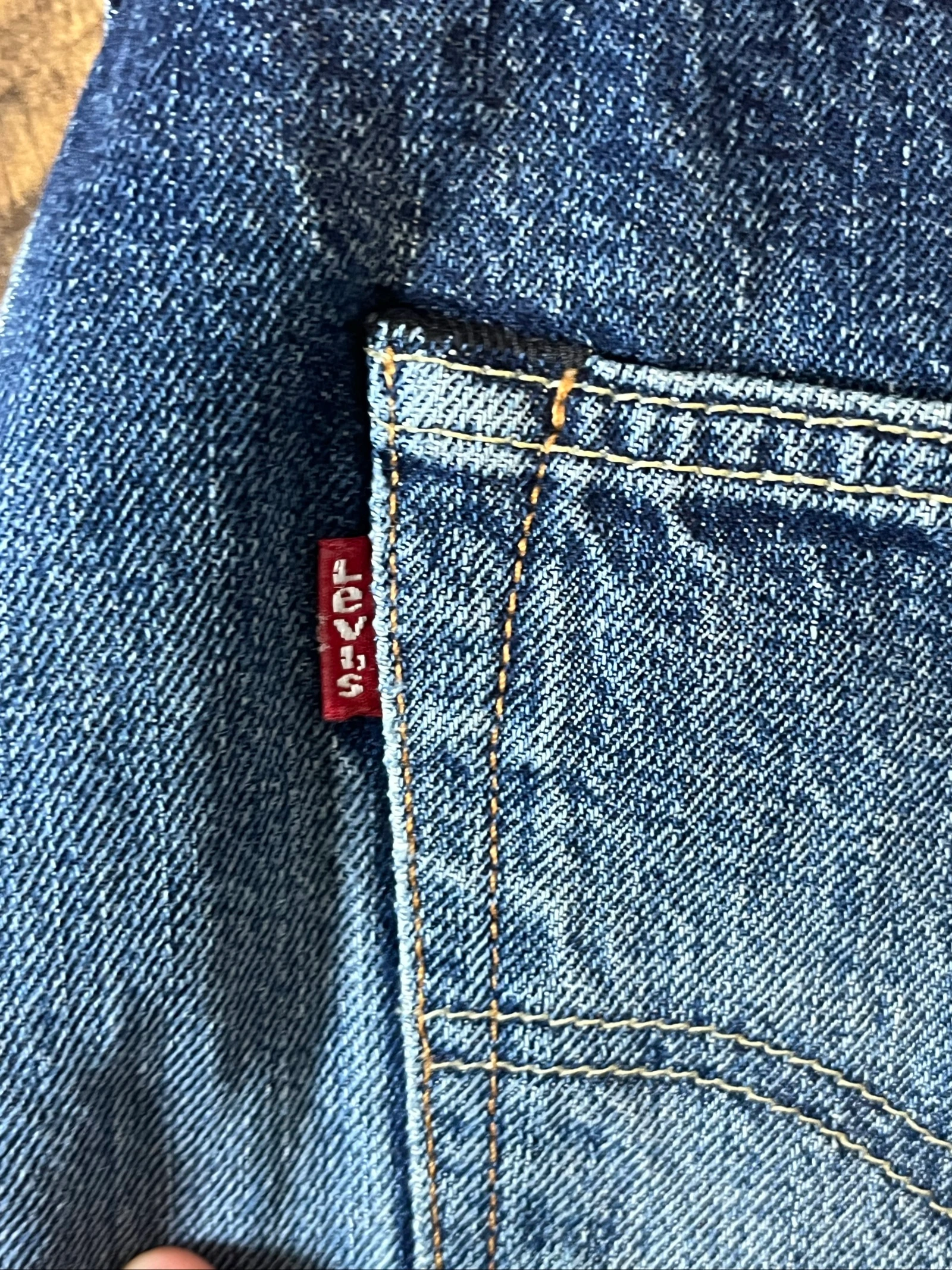 501 blauwe medium rechte snit lichtgevende natuurlijke spijkerbroek - Levi's Strauss & Co - maat 34/30 - goede staat – photo 13